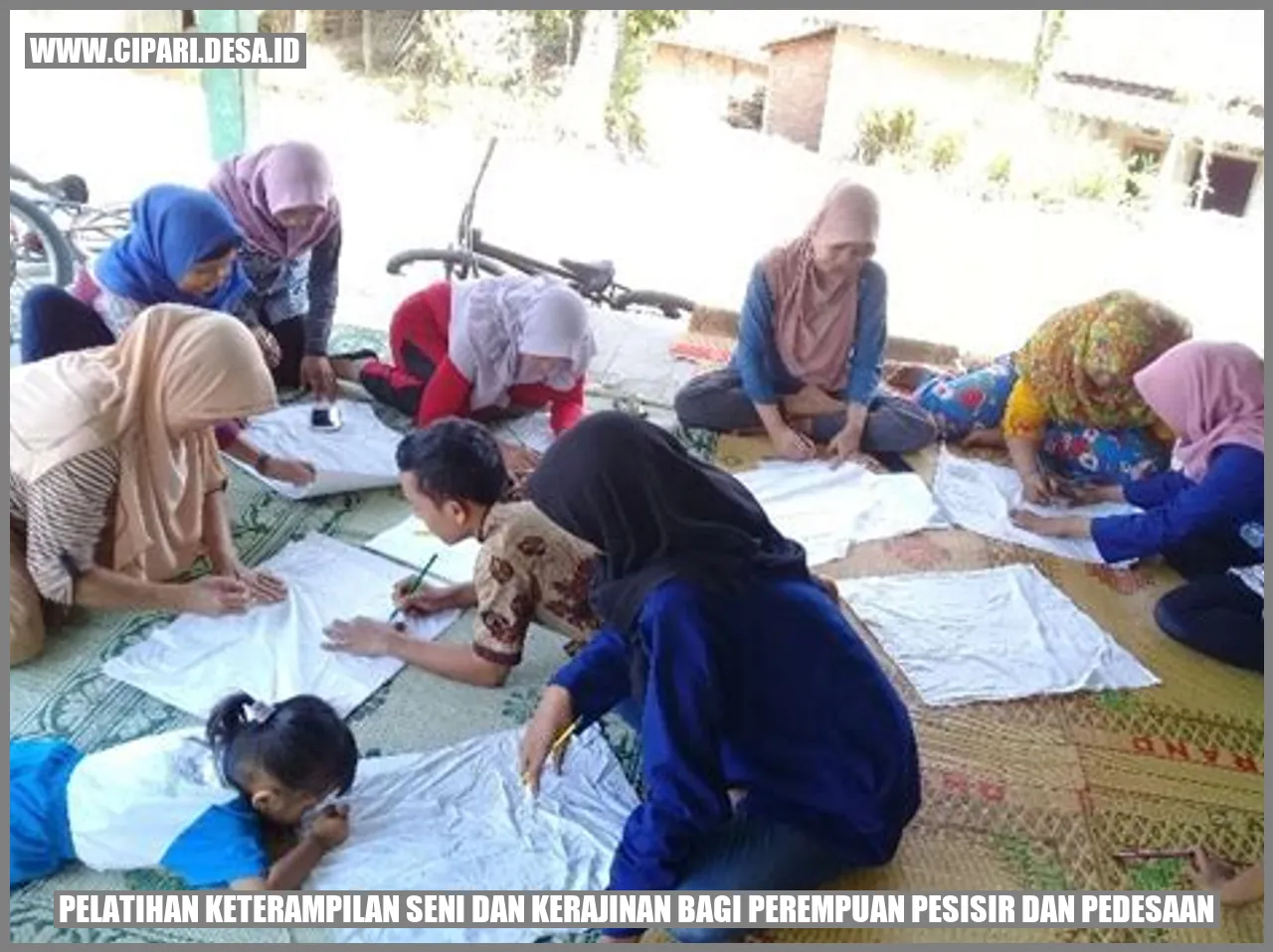 Pelatihan Keterampilan Seni dan Kerajinan bagi Perempuan Pesisir dan Pedesaan