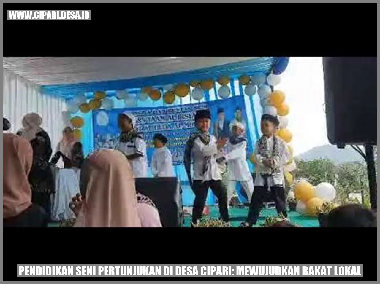 Seni Pertunjukan di Desa Cipari